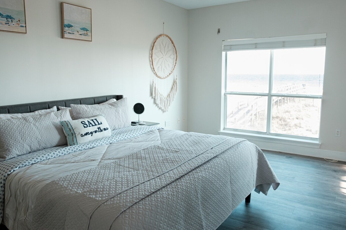 Bedroom 2 photo from OTA listing sequence.