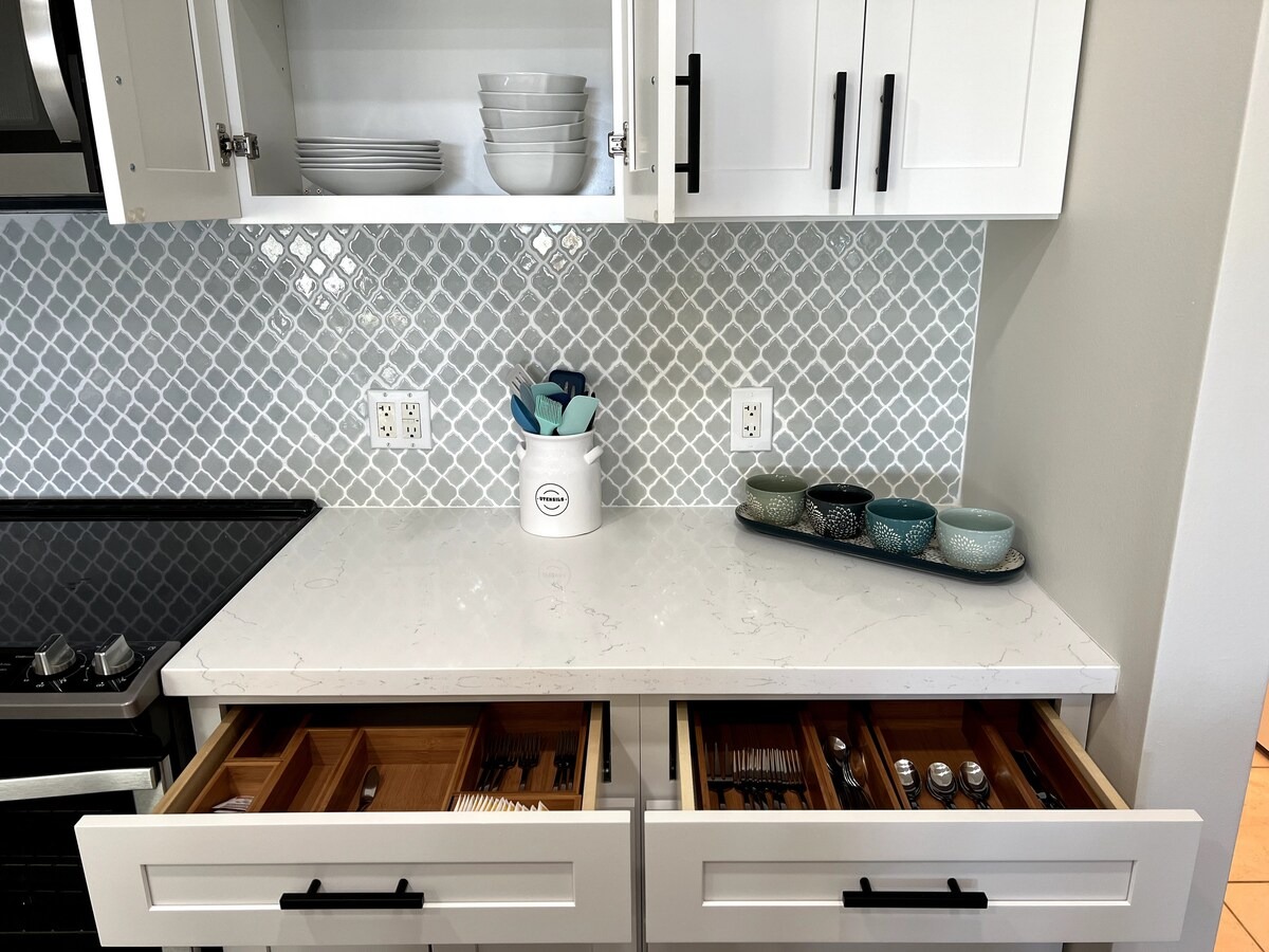 Bathrooms photo from OTA listing sequence.