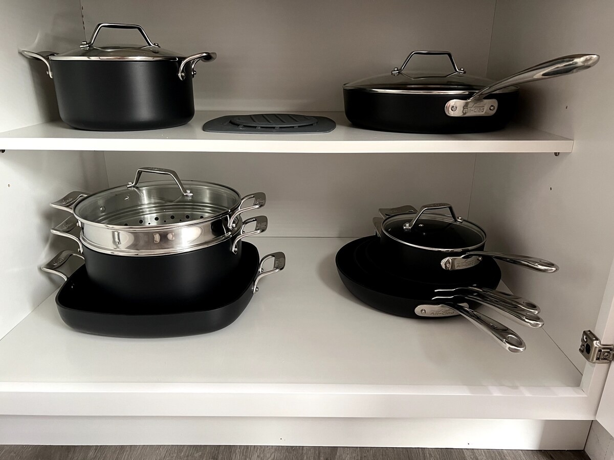 Bathrooms photo from OTA listing sequence.