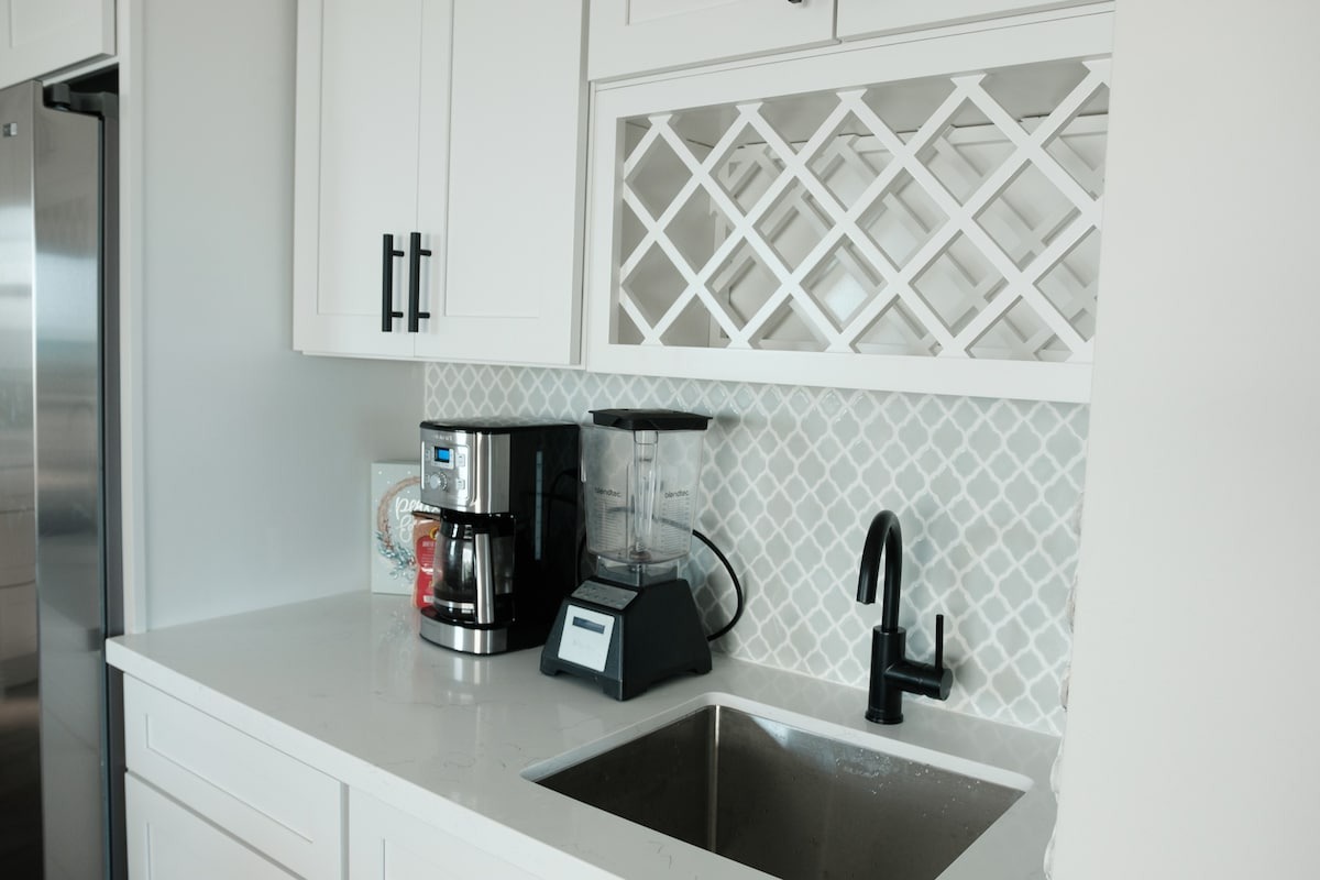 Bedroom 3 photo from OTA listing sequence.